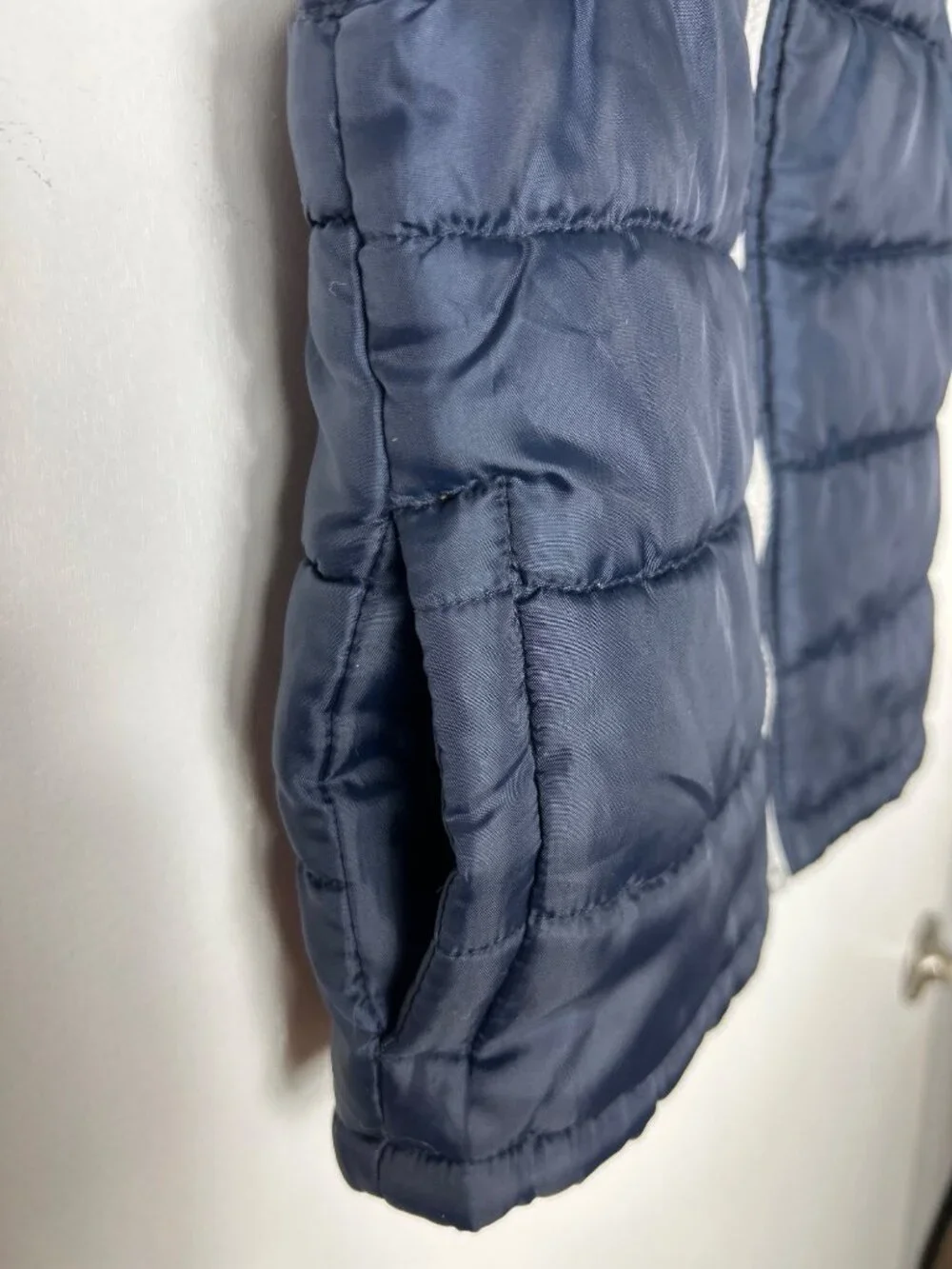OshKosh Bgosh Kids Navy Blue Puffer Vest Size 3T